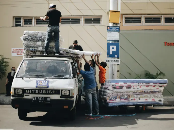 Angkutan Jogja Bongkar Muat Barang
